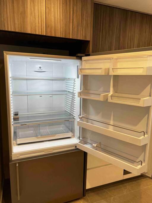 Luxury 3 Bedroom Apartment In Ryde Sydney Bagian luar foto