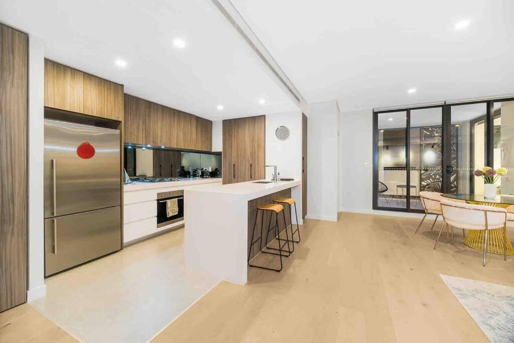 Luxury 3 Bedroom Apartment In Ryde Sydney Bagian luar foto